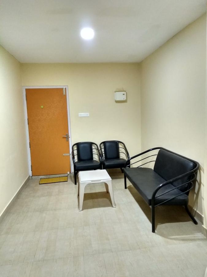 Myspace Holiday Inn ウーティ エクステリア 写真